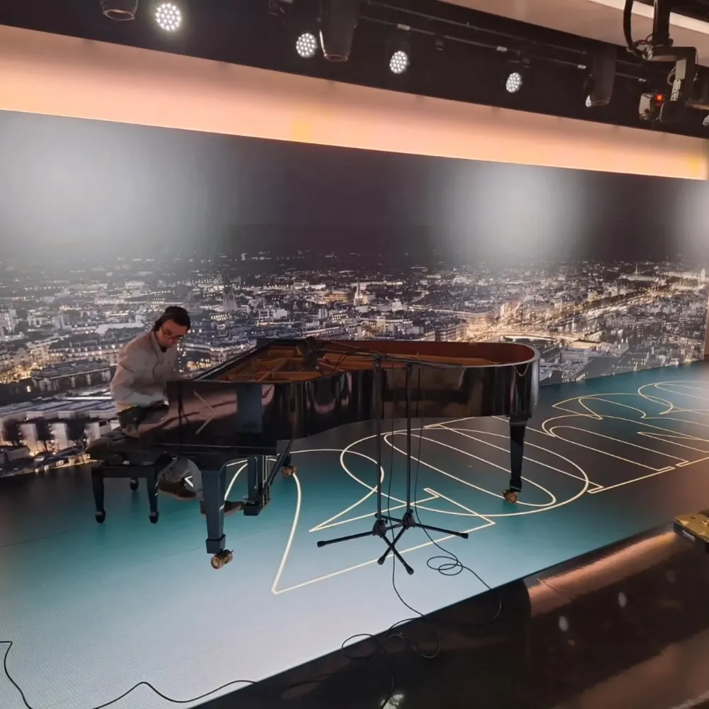 Piano Steinway & sons à Château-Thierry